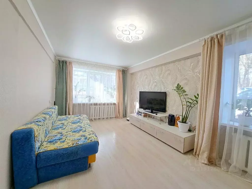 2-к кв. Калужская область, Калуга ул. Степана Разина, 54 (50.0 м) - Фото 0