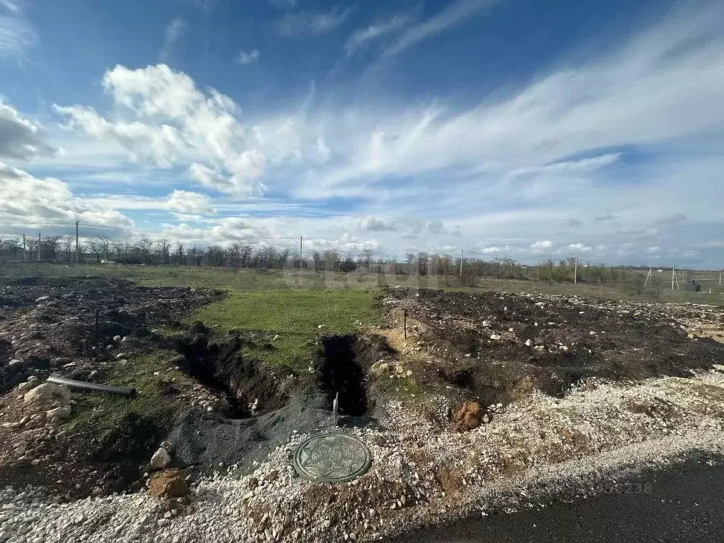 Участок в Крым, Симферопольский район, с. Мирное  (6.0 сот.) - Фото 2