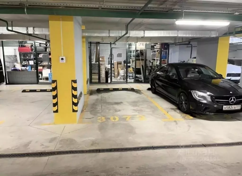 Гараж в Москва Шелепихинская наб., 42к3 (13 м) - Фото 1