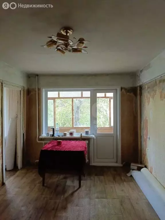 3-комнатная квартира: Калуга, улица Белинского, 4 (56 м) - Фото 0