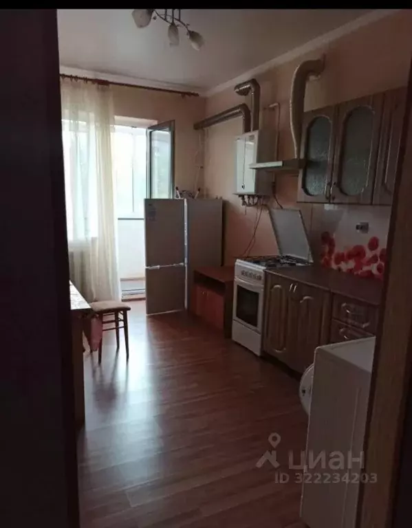 1-к кв. Краснодарский край, Абинск Комсомольский просп., 105Г (37.2 м) - Фото 1