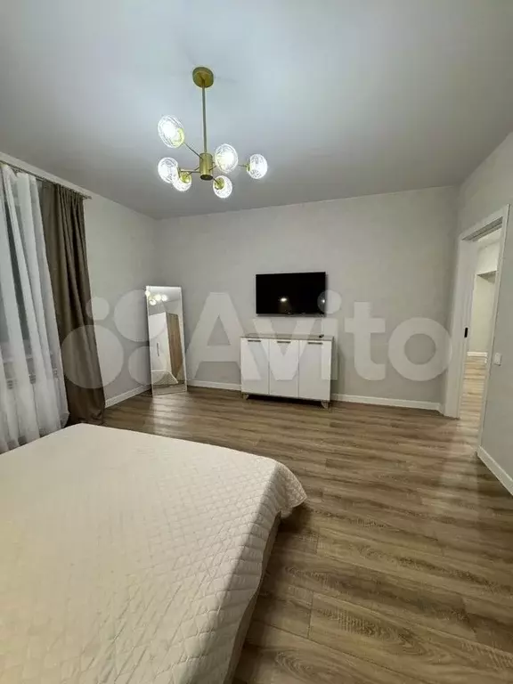 3-к. квартира, 83 м, 5/5 эт. - Фото 0