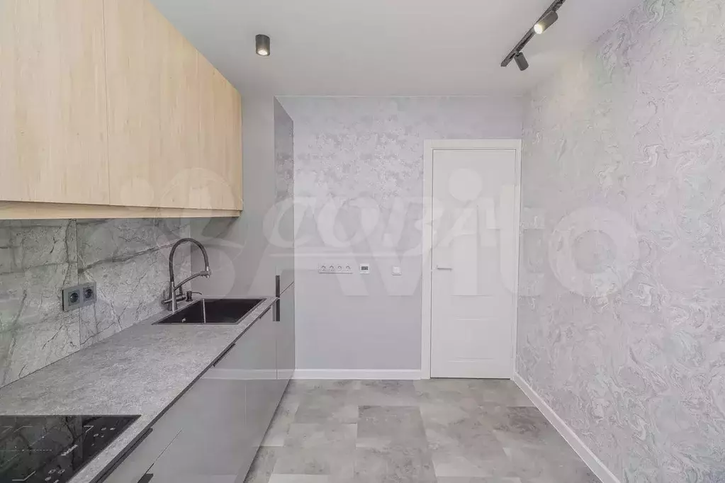 3-к. квартира, 80 м, 2/9 эт. - Фото 1