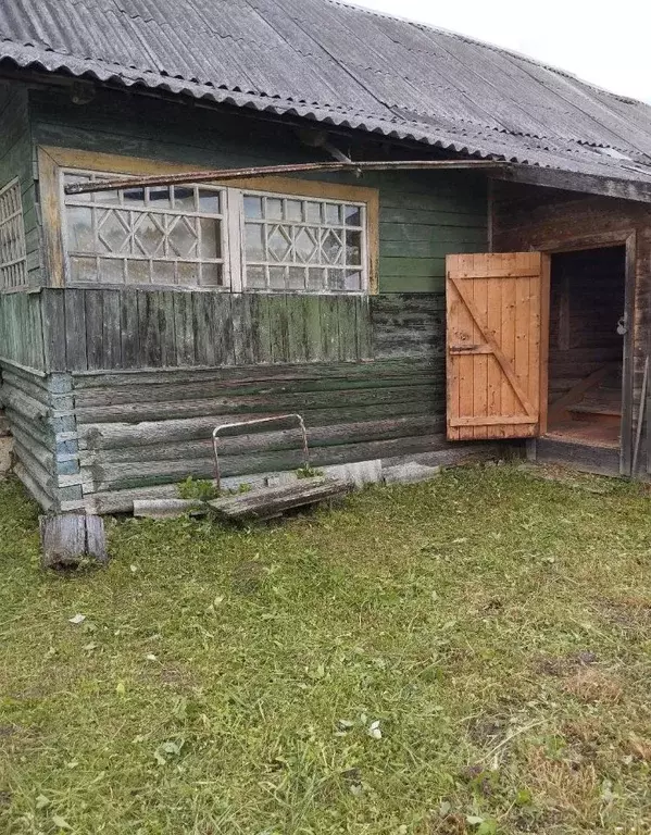 Дом в Тверская область, Старицкий муниципальный округ, д. Старое ... - Фото 1