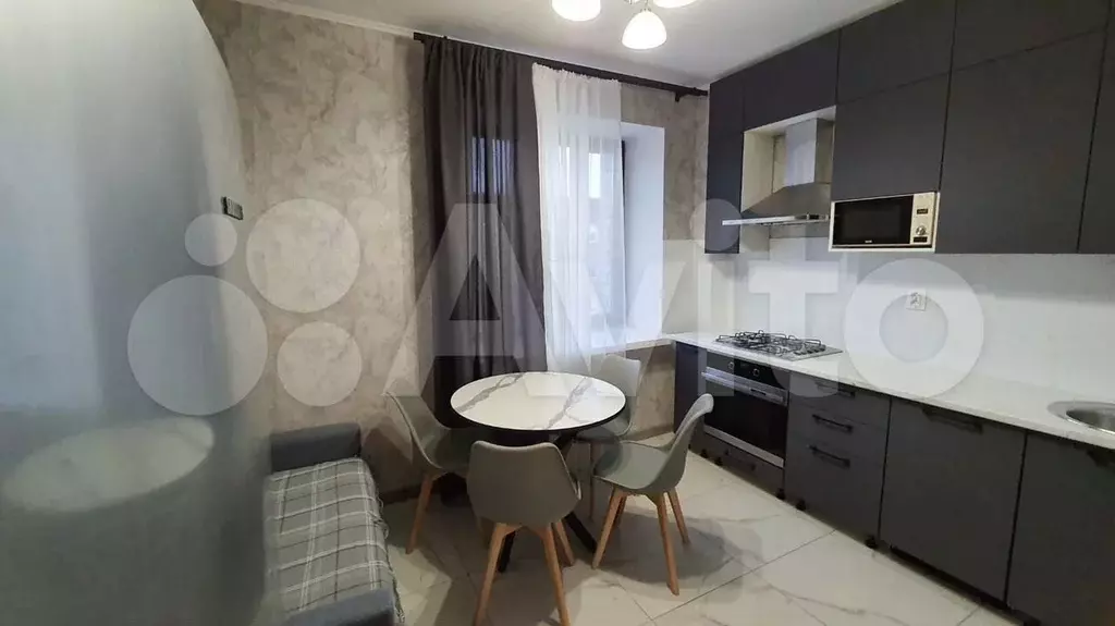 1-к. квартира, 49 м, 5/10 эт. - Фото 0