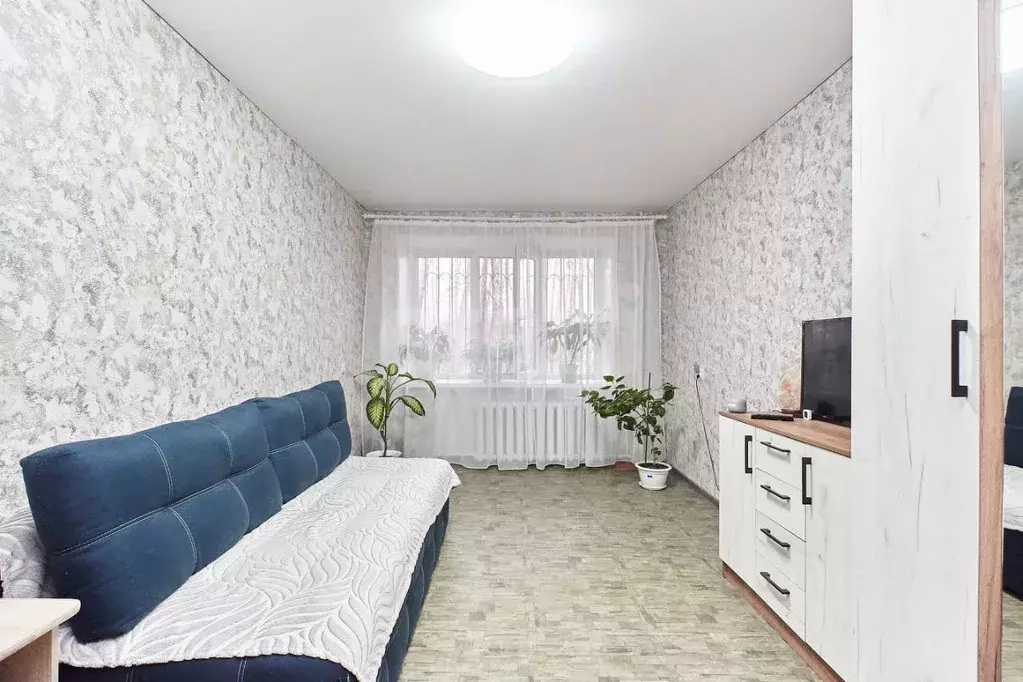 2-к кв. Тюменская область, Тюмень ул. 50 лет ВЛКСМ, 67 (43.0 м) - Фото 1