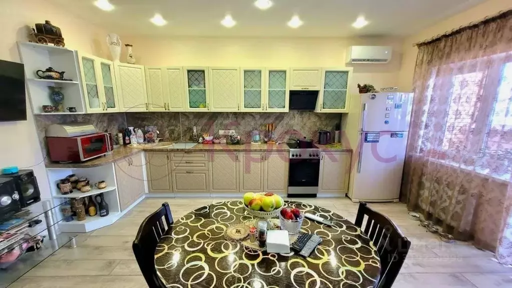 2-к кв. Краснодарский край, Новороссийск Пионерская ул., 21А (65.3 м) - Фото 1