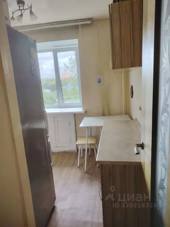 3-к кв. Омская область, Омск ул. Декабристов, 71 (62.0 м) - Фото 0