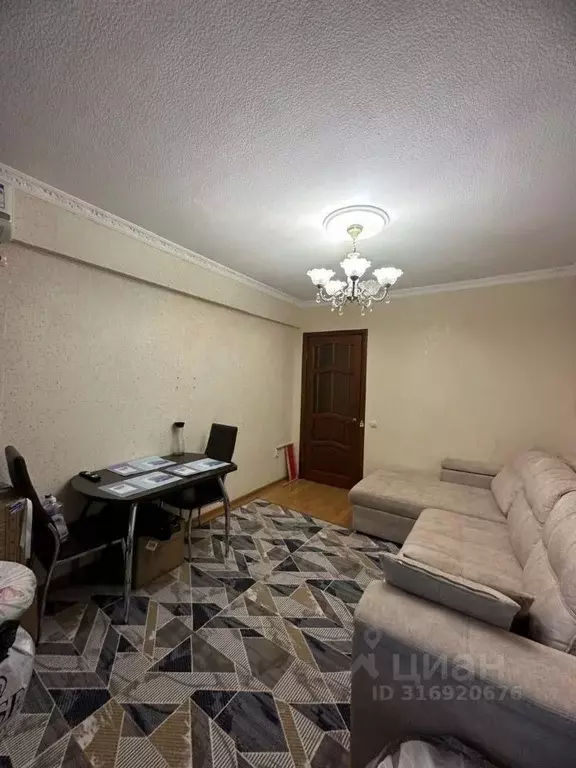 3-к кв. Астраханская область, Астрахань ул. Космонавтов, 6 (65.0 м) - Фото 1