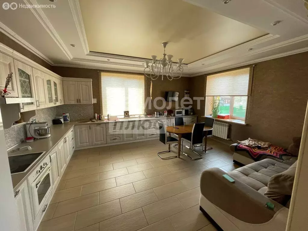 Дом в село Стрехнино, Юбилейная улица, 106 (398 м) - Фото 1