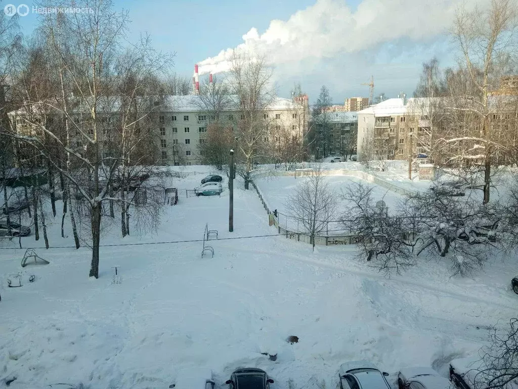 3-комнатная квартира: Киров, улица Монтажников, 22 (61.9 м) - Фото 2