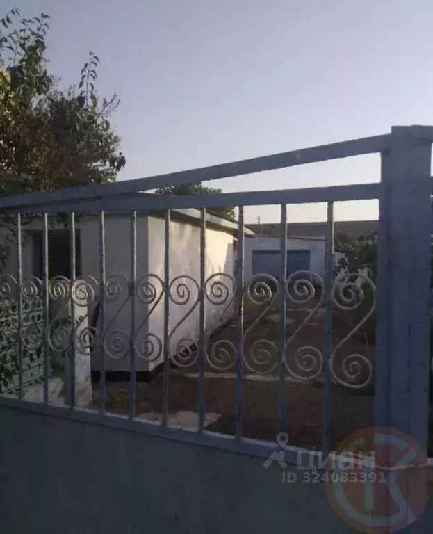 Дом в Крым, Сакский район, с. Вересаево ул. Мира, 4 (50 м) - Фото 2