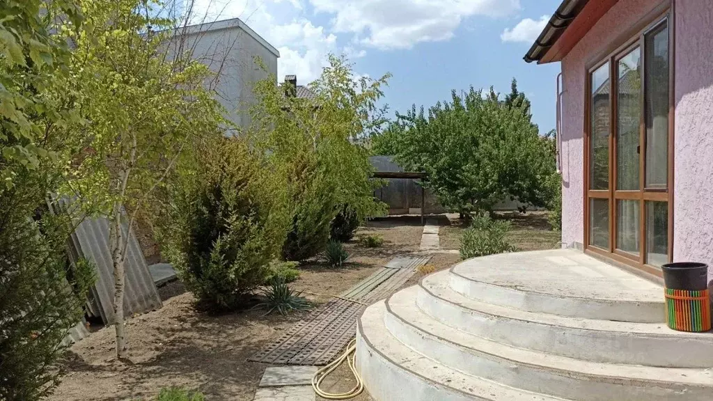 Дом в Крым, Евпатория ул. Дзержинского, 49 (181 м) - Фото 1