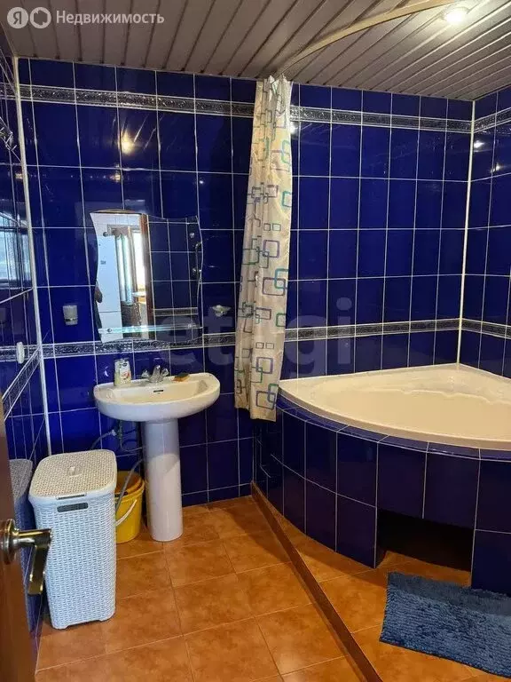 2-комнатная квартира: Нижний Тагил, Октябрьский проспект, 10 (52.9 м) - Фото 0