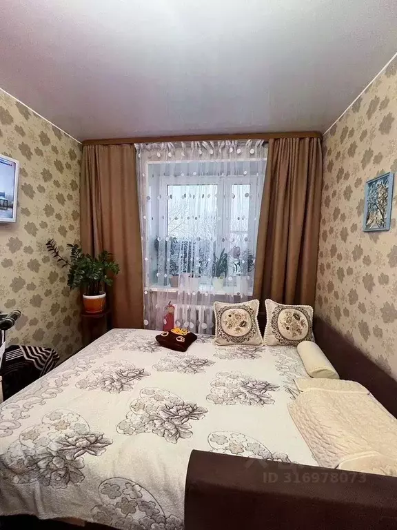 Комната Ленинградская область, Ивангород Кингисеппский район, ул. Юрия ... - Фото 1