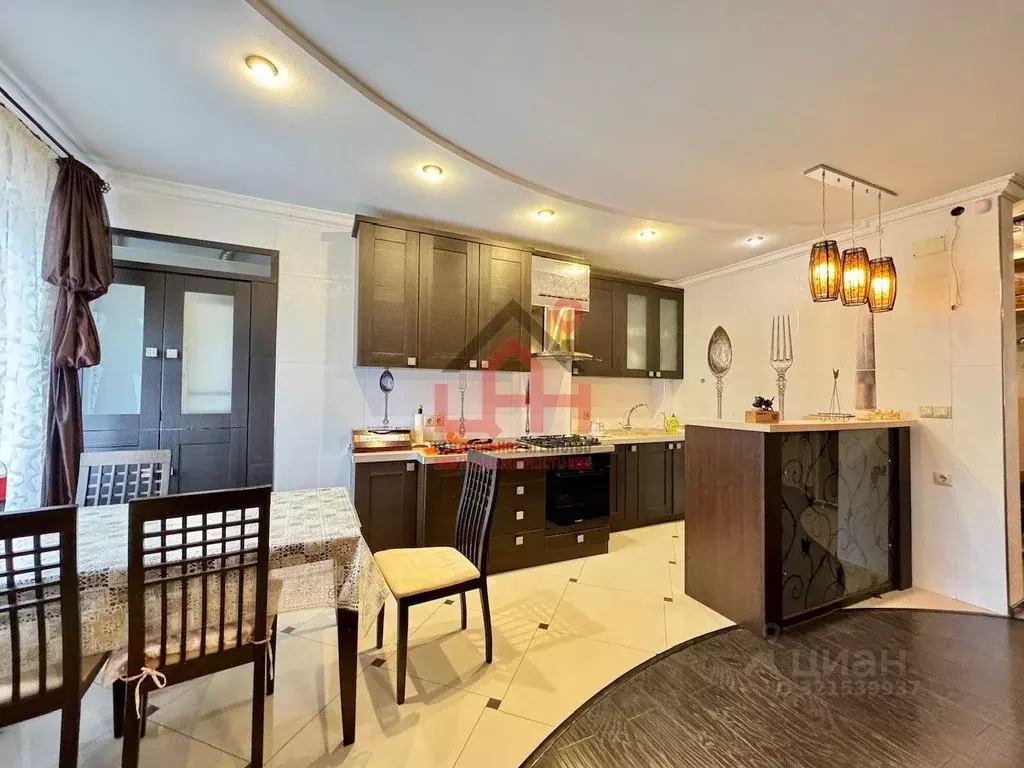 2-к кв. Ставропольский край, Ессентуки ул. Орджоникидзе, 81К3 (70.1 м) - Фото 0