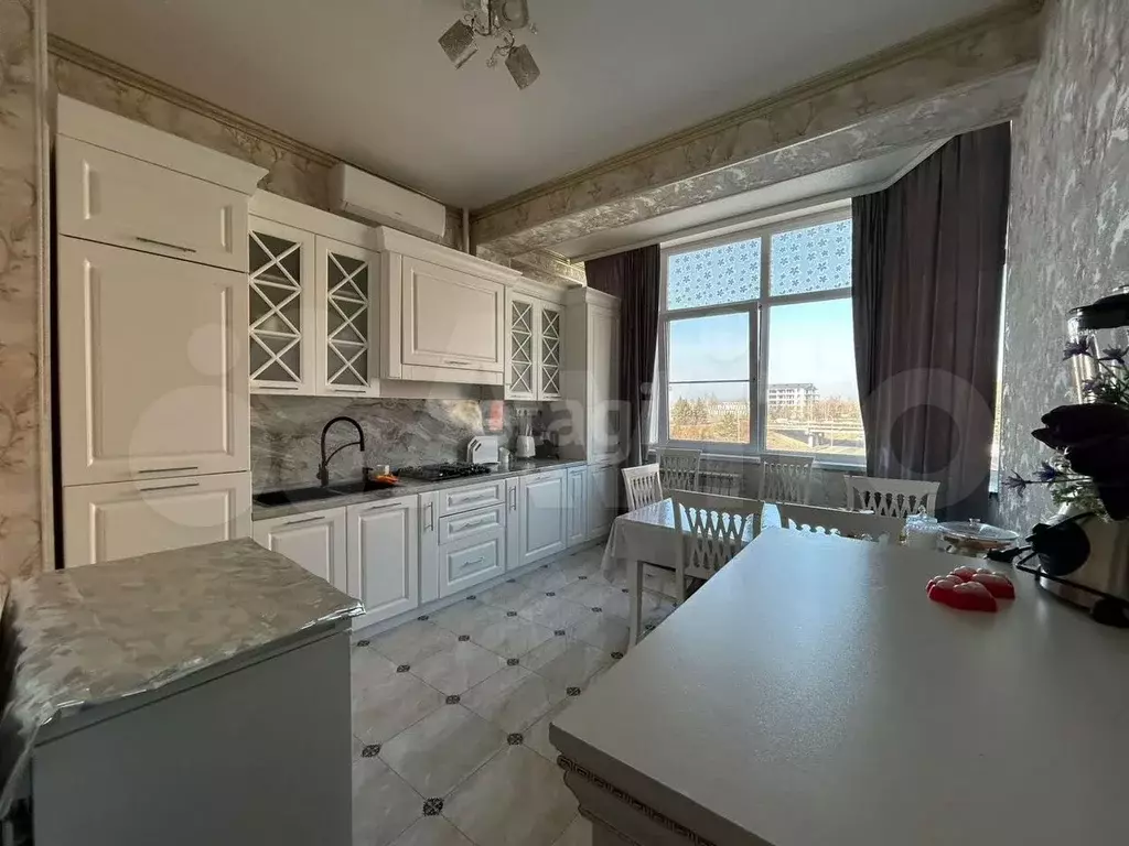 2-к. квартира, 73,4 м, 2/7 эт. - Фото 1