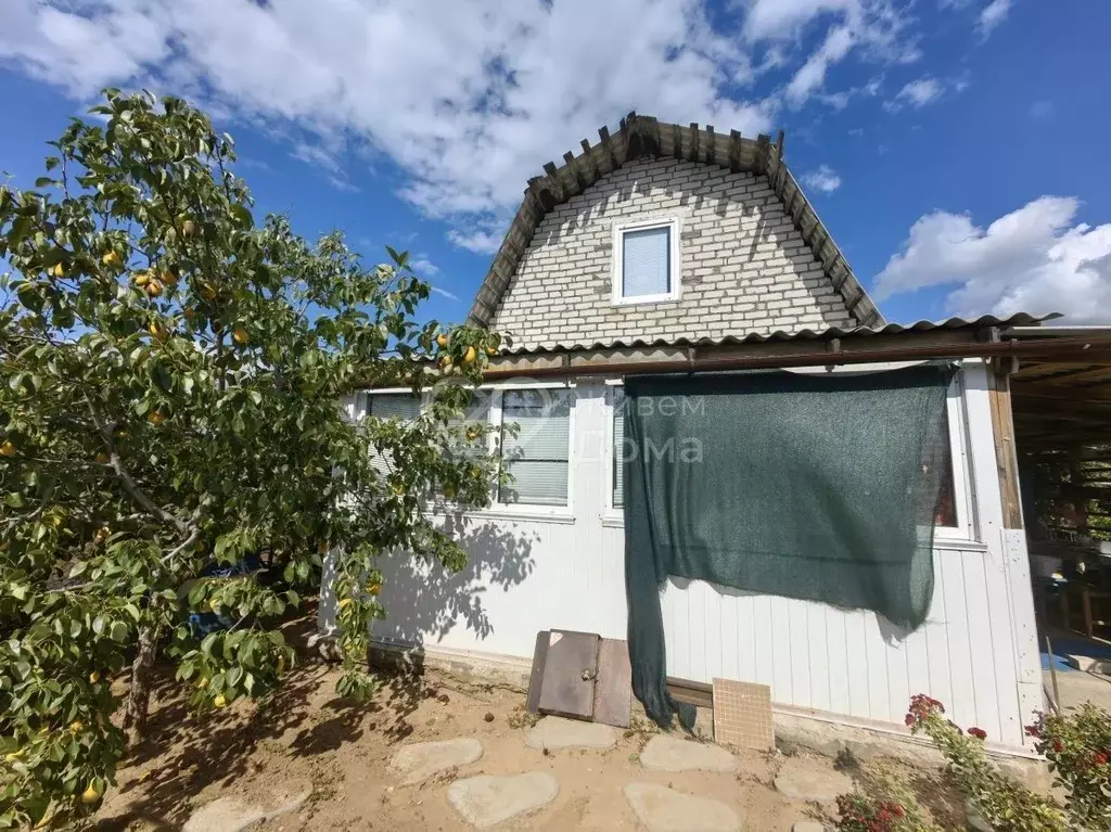 Дом в Волгоградская область, Светлоярский район, Большечапурниковское ... - Фото 1