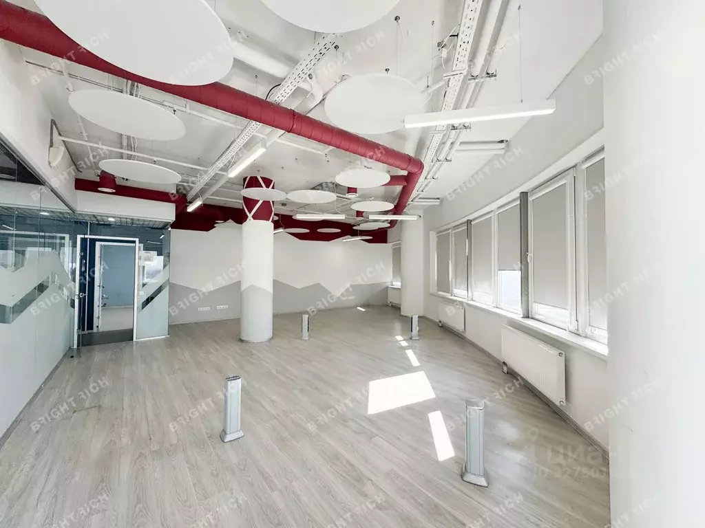 Офис в Санкт-Петербург Октябрьская наб., 10к1 (757 м) - Фото 1