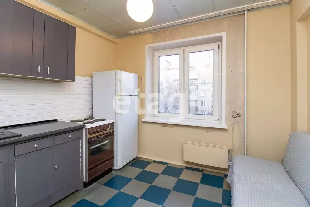 2-к кв. Красноярский край, Красноярск Суворовский мкр, ул. Минина, 125 ... - Фото 0