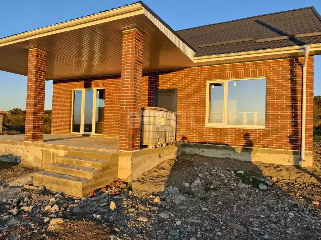 Дом в Адыгея, Майкоп Славянская ул. (80 м) - Фото 1