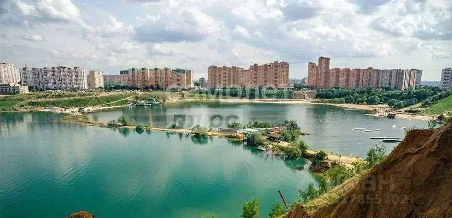 2-к кв. Московская область, Дзержинский Угрешская ул., 32 (73.1 м) - Фото 0