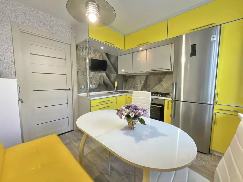 2-к кв. Нижегородская область, Кстово Нижегородская ул., 2А (51.3 м) - Фото 0