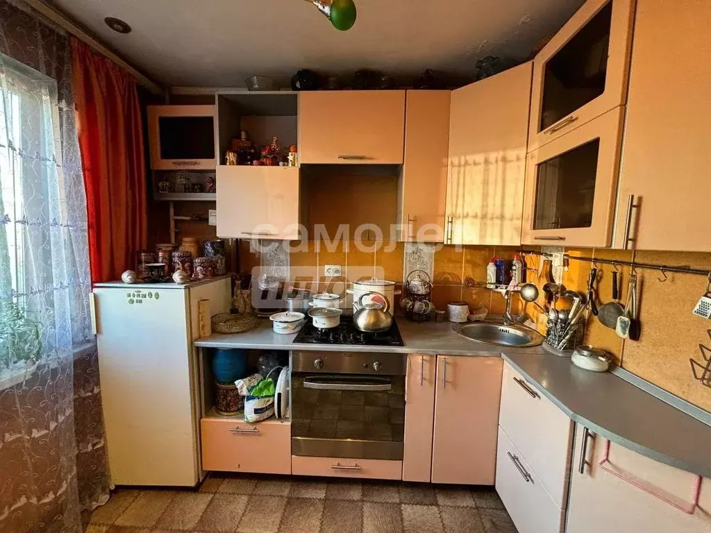 3-к кв. Омская область, Омск Заозерный мкр, ул. Глинки, 4Б (59.0 м) - Фото 1