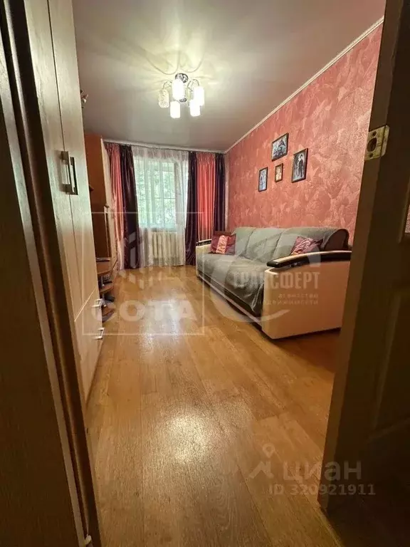 3-к кв. Воронежская область, Воронеж ул. Гайдара, 11 (55.0 м) - Фото 1