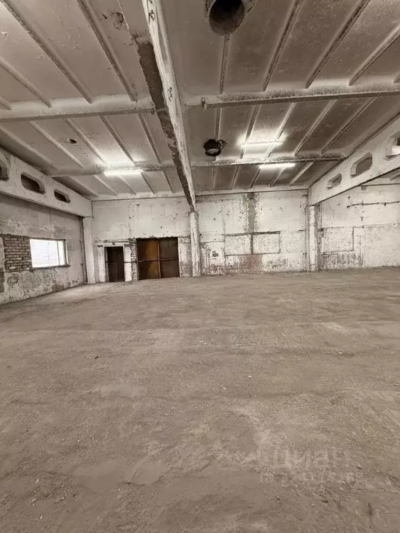 Производственное помещение в Саратовская область, пос. Зоринский 5 ... - Фото 2