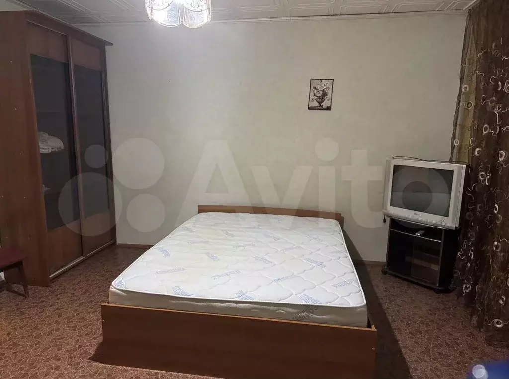 1-к. квартира, 42 м, 4/10 эт. - Фото 0