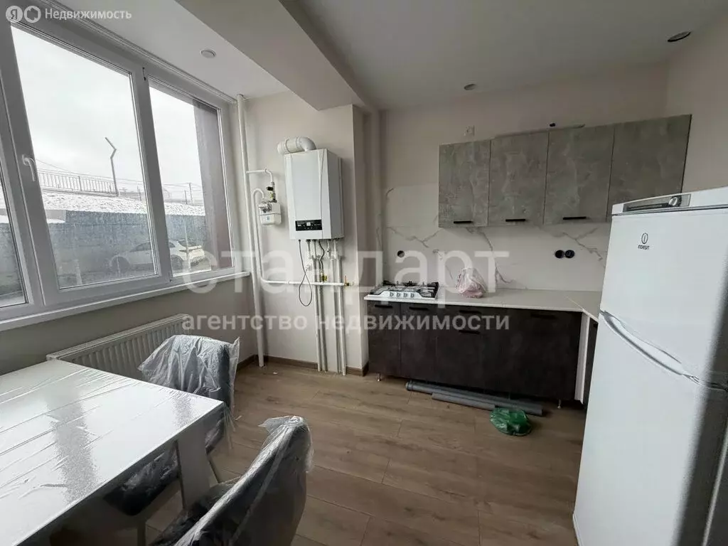 1-комнатная квартира: Ессентуки, улица Кленовая Роща, 4 (37.5 м) - Фото 2