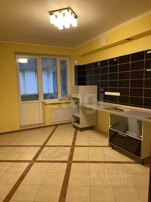 3-к кв. Брянская область, Брянск ул. 7-я Линия, 15 (106.0 м) - Фото 0