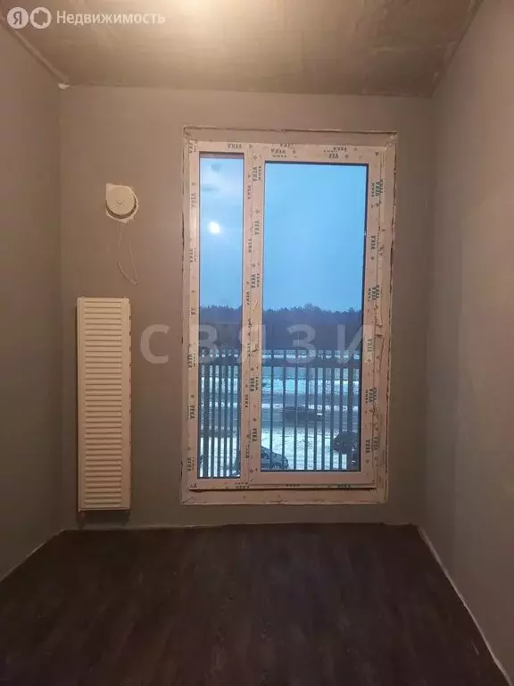 Квартира-студия: Тюмень, улица Фармана Салманова, 5 (29 м) - Фото 2