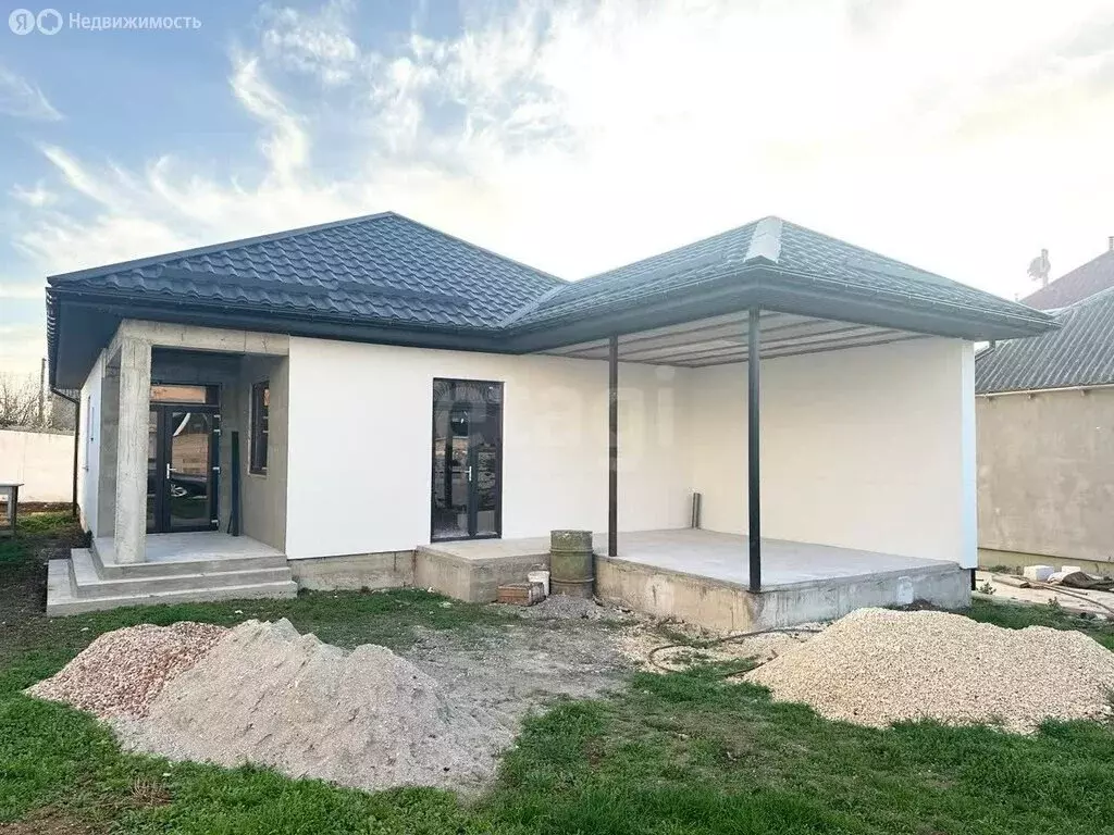 Дом в Молодёжное, Родниковая улица (110 м) - Фото 1