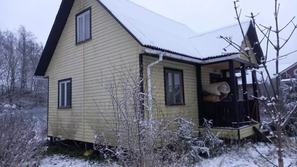 Дом в Ленинградская область, Лужский район, Скребловское с/пос, пос. ... - Фото 1