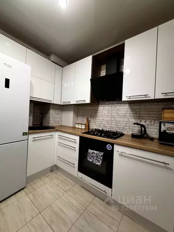 2-к кв. Калининградская область, Калининград ул. Карташева, 48 (52.3 ... - Фото 1