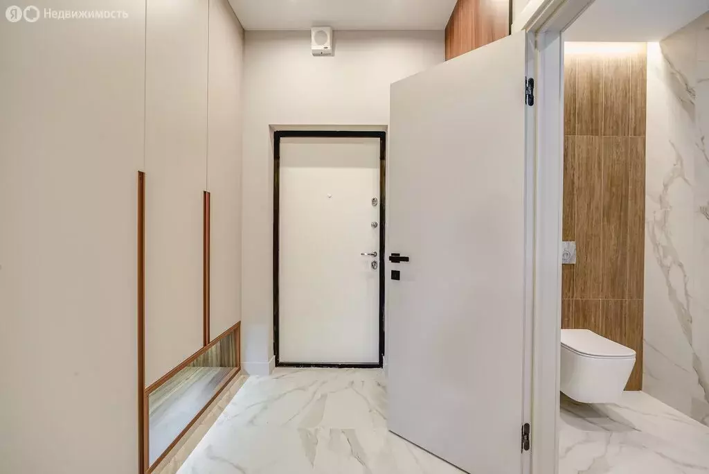 2-комнатная квартира: Ялта, квартал Приморский парк имени Гагарина, 3 ... - Фото 1