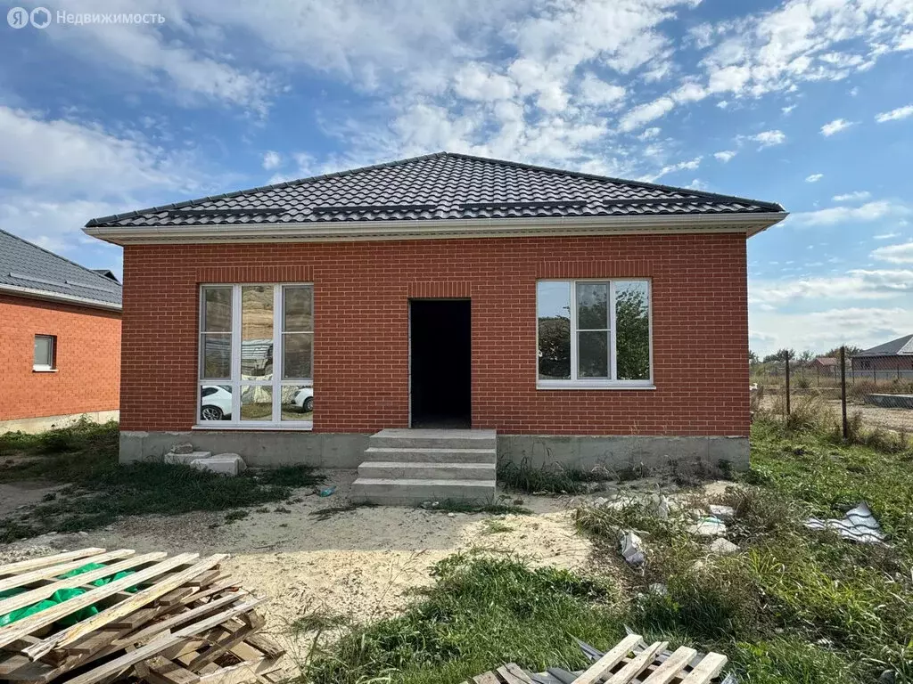 Дом в посёлок Прикубанский, Берёзовая улица (110 м) - Фото 0