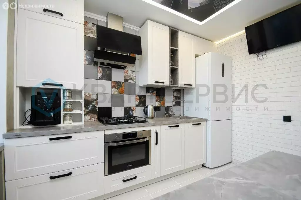 3-комнатная квартира: Омск, микрорайон Заозёрный, проспект Менделеева, ... - Фото 1