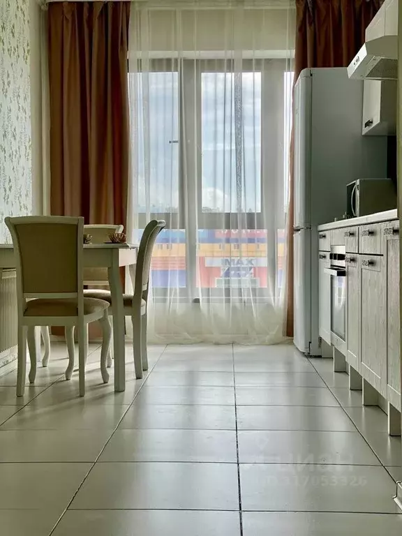 2-к кв. Тюменская область, Тюмень ул. Максима Горького, 68к1 (74.0 м) - Фото 1