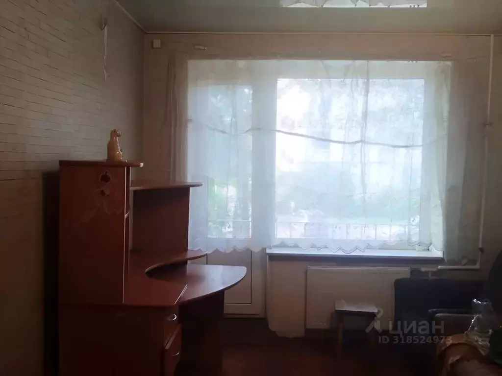 3-к кв. Санкт-Петербург, Санкт-Петербург, Павловск Гуммолосаровская ... - Фото 0