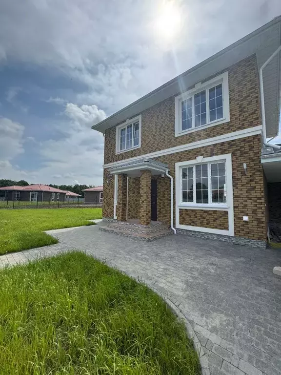 Дом в Калининградская область, Гурьевский муниципальный округ, пос. ... - Фото 1