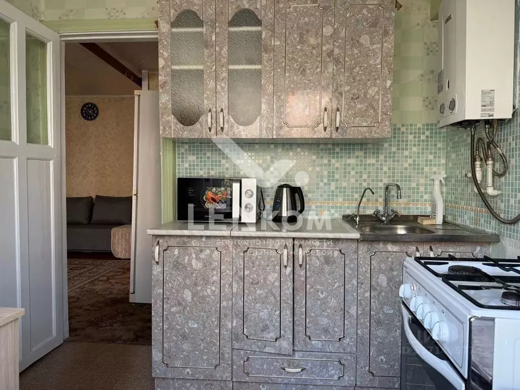 2-к кв. Удмуртия, Ижевск ул. Пастухова, 51 (43.0 м) - Фото 0