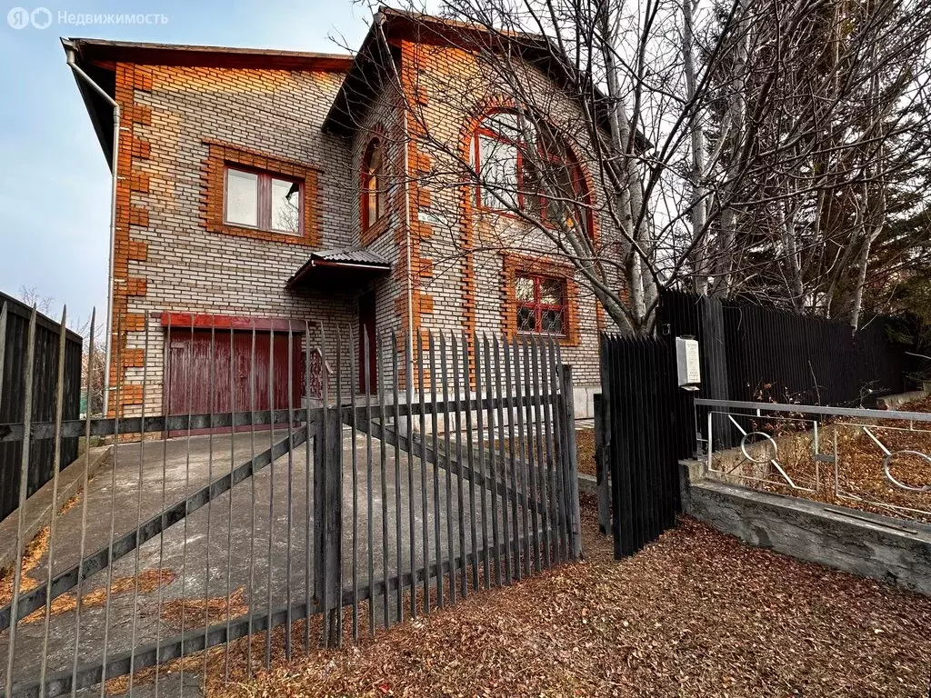 Дом в Саяногорск, Светлая улица, 14 (300 м) - Фото 1