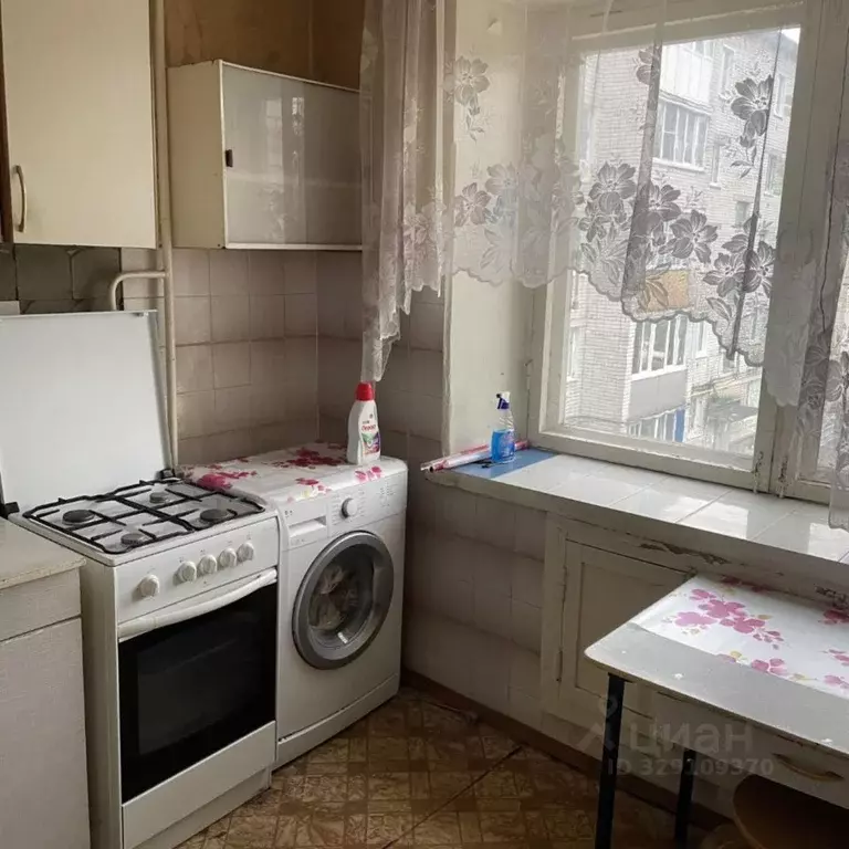 1-к кв. Татарстан, Зеленодольск ул. Карла Маркса, 62А (37.0 м) - Фото 1