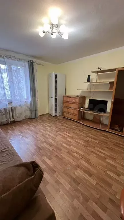 1-к. квартира, 40 м, 3/10 эт. - Фото 0
