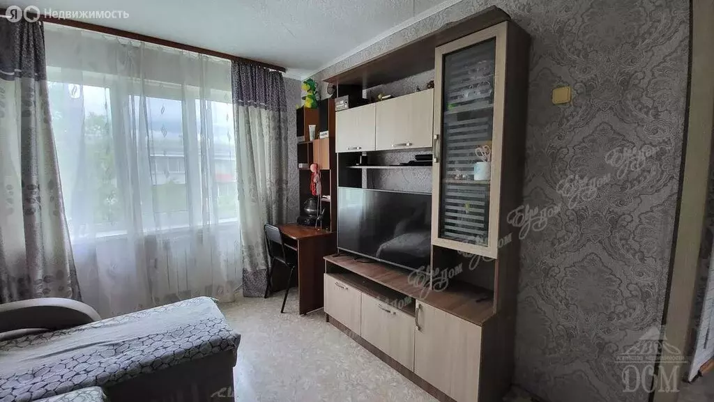 3-комнатная квартира: Биробиджан, Набережная улица, 18Б (61.2 м) - Фото 0