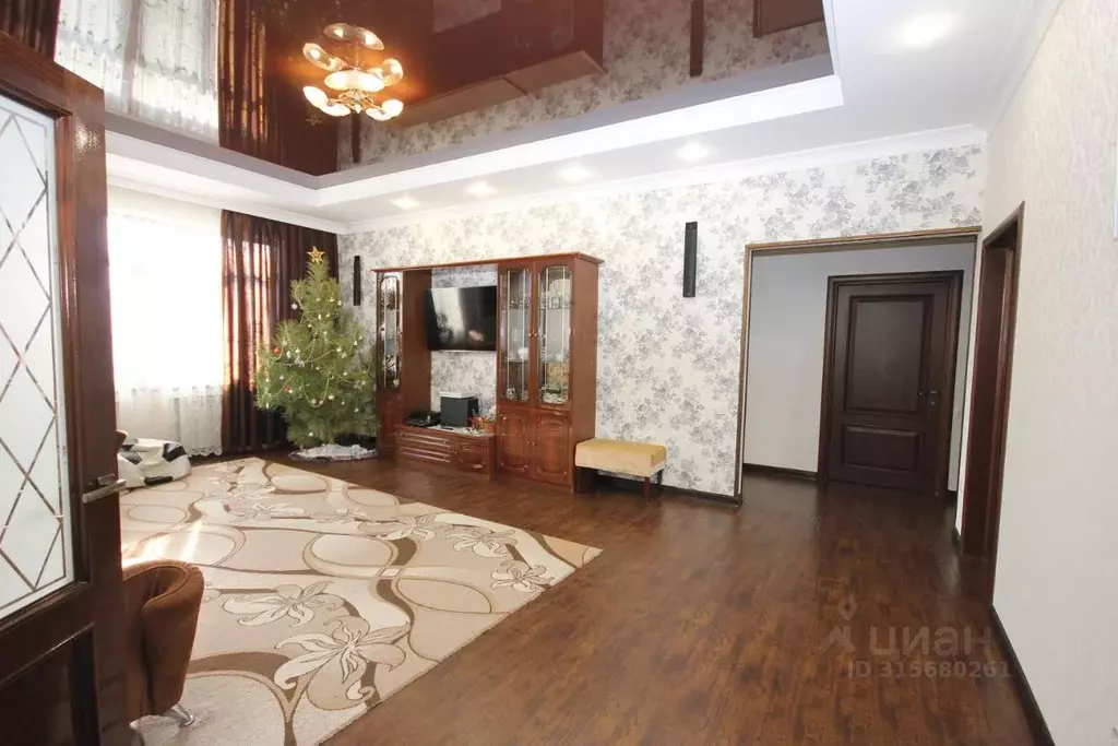 Дом в Ставропольский край, Предгорный муниципальный округ, пос. ... - Фото 1