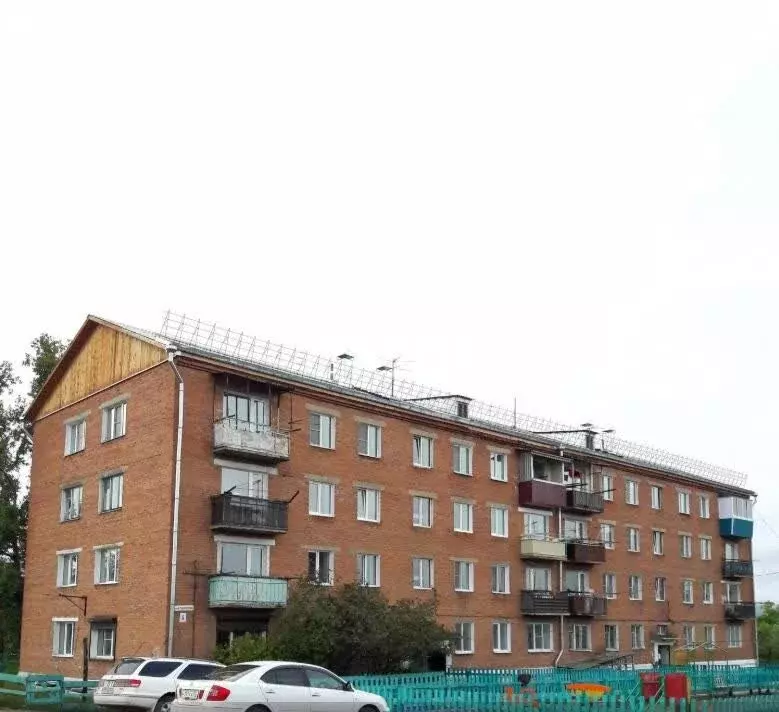 3-комнатная квартира: село Иволгинск, квартал Студенческий, 6 (56.3 м) - Фото 1